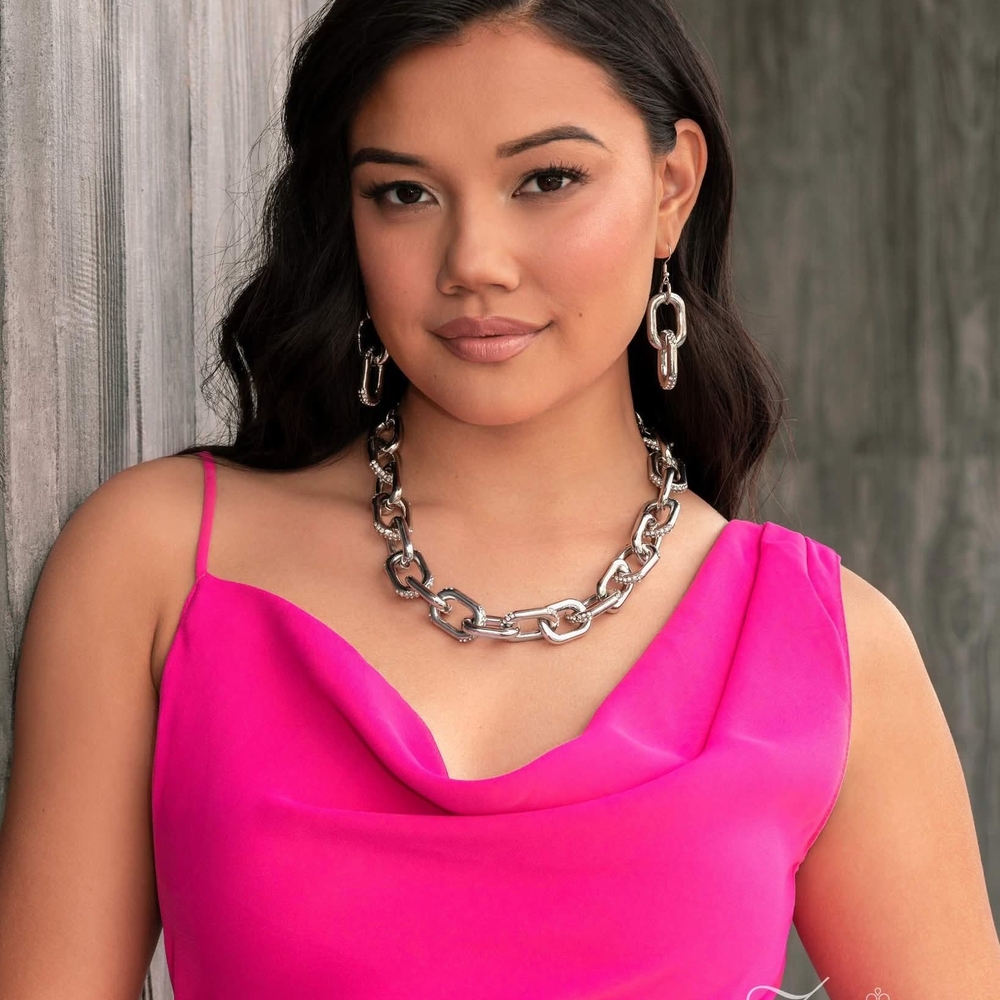 Elegant Silver Chain Necklace